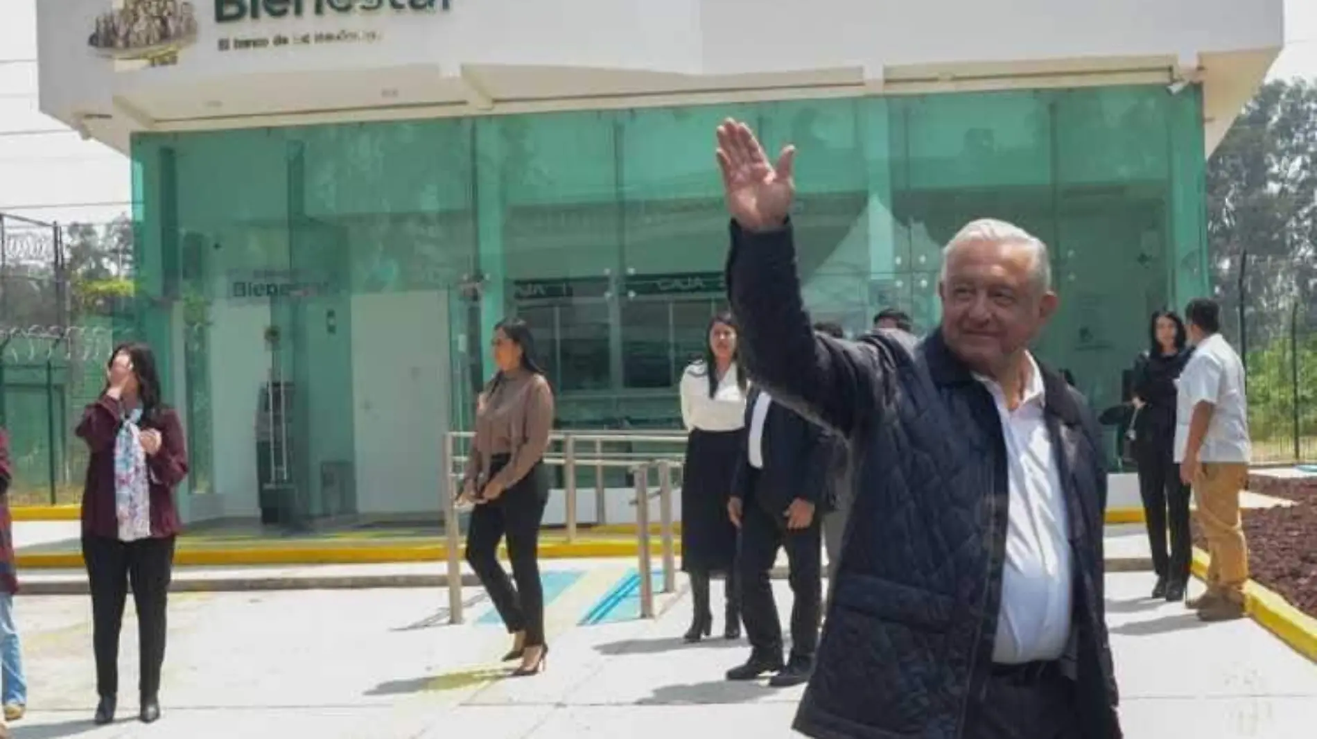 AMLO inaugura sucursal de Banco del Bienestar en GAM 